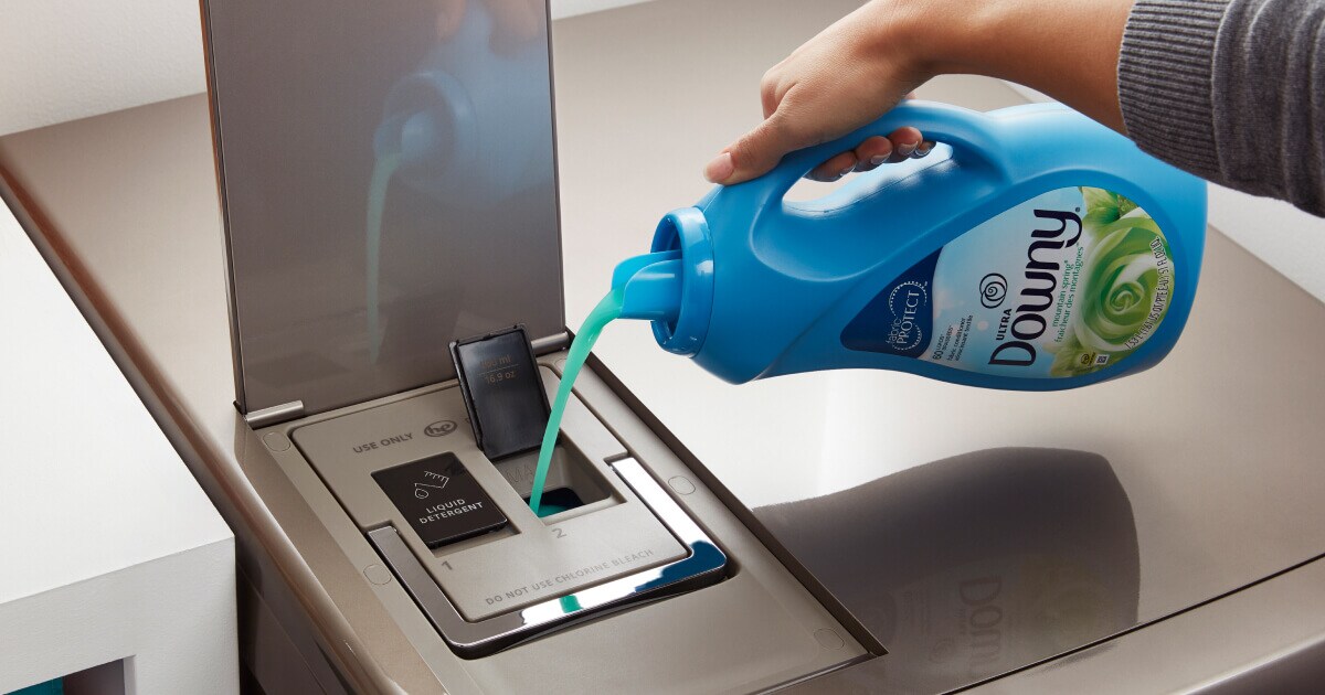 What Is Fabric Pilling? (And How to Remove Pilling) Whirlpool